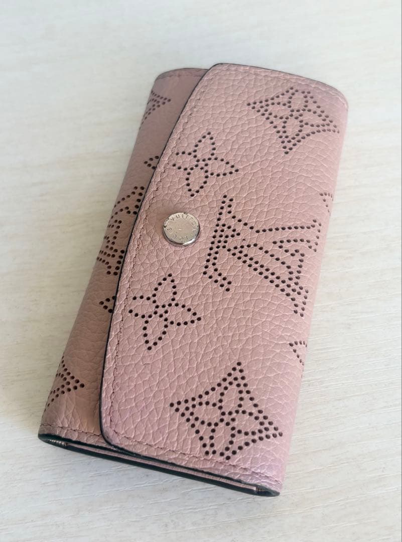 【うゆ】ルイヴィトン　マヒナ　4連キーケース　ピンク