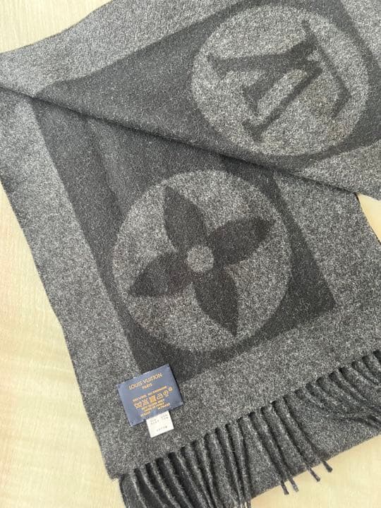 LUIS VUITTONマフラー