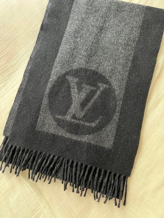 LUIS VUITTONマフラー