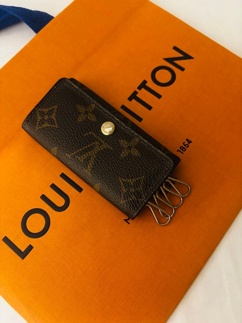 限界値下げ　極上美品　ルイヴィトン　モノグラム　四連　キーケース　袋付き