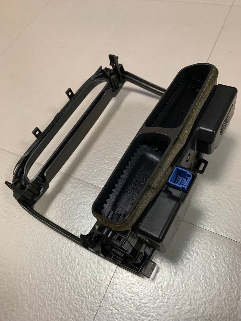 トヨタセルシオ30 31 前期 純正ナビエアコンルーバーカバー　インパネ　中古品