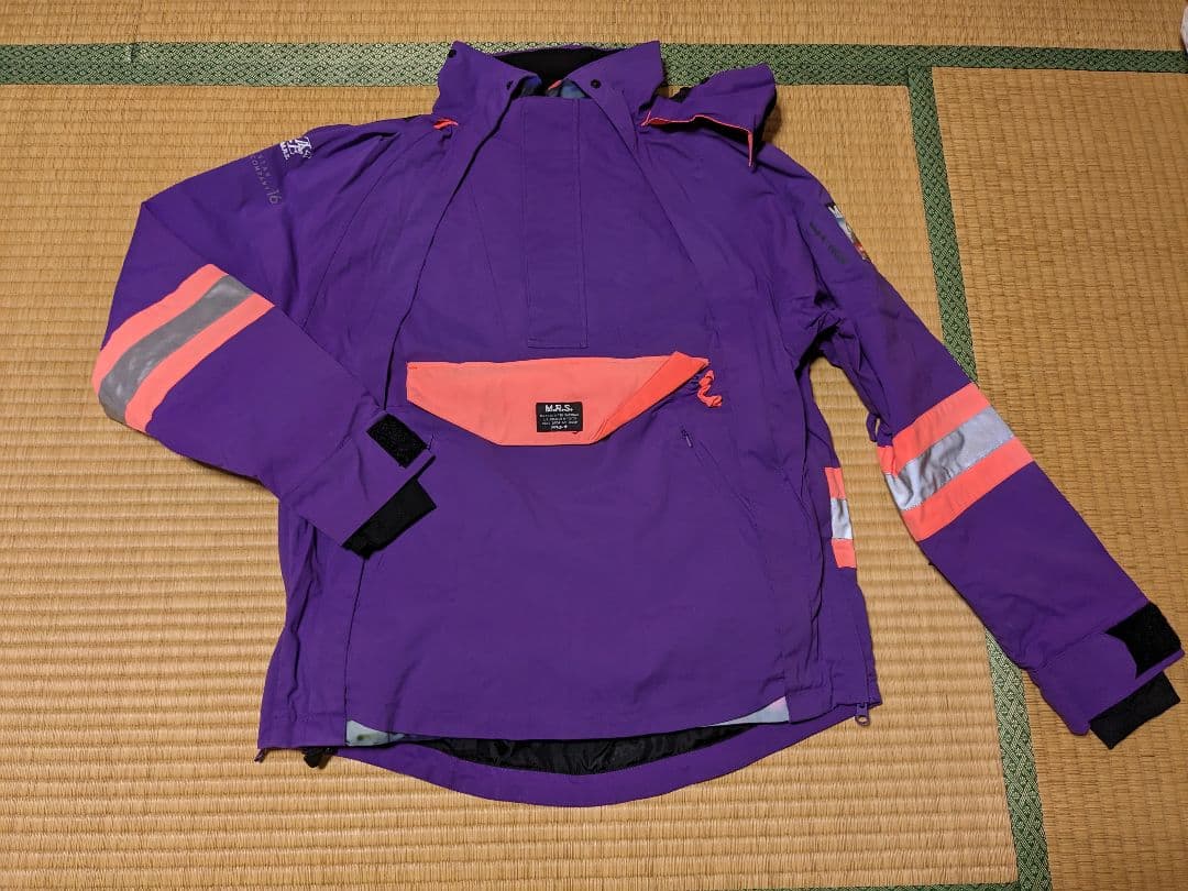 ☆希少☆スノボウエア　マウンテンロックスター