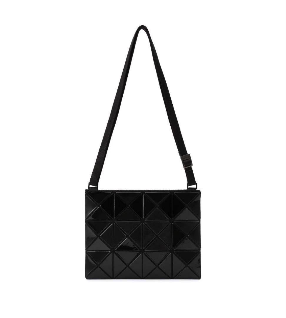 バオバオ ショルダーバッグ　BAOBAO ISSEYMIYAKE LUCENT