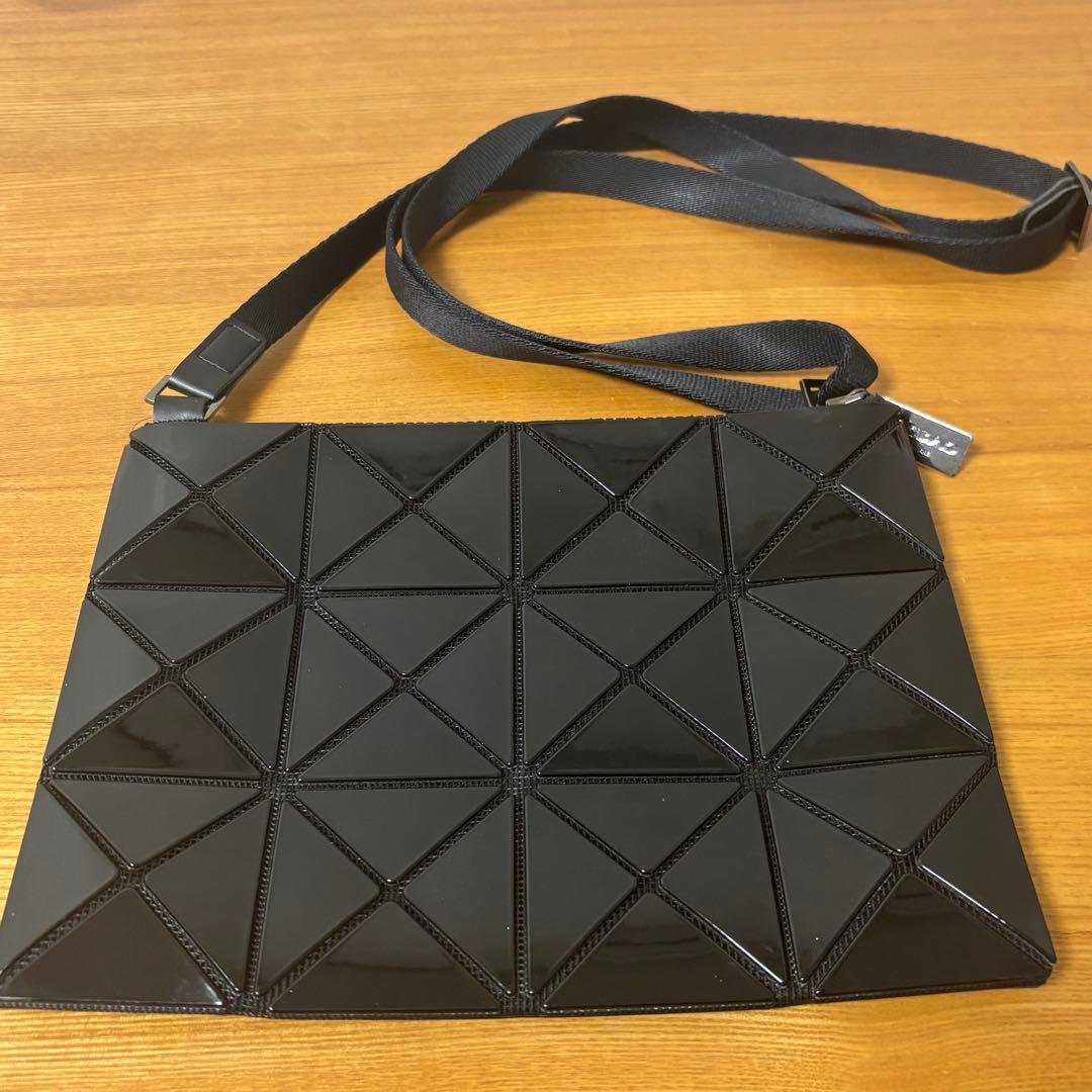 バオバオ ショルダーバッグ　BAOBAO ISSEYMIYAKE LUCENT