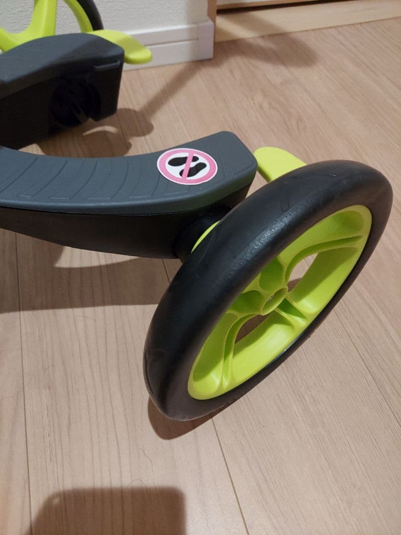 ほぼ新品 Globber Explorer trike グリーン三輪車