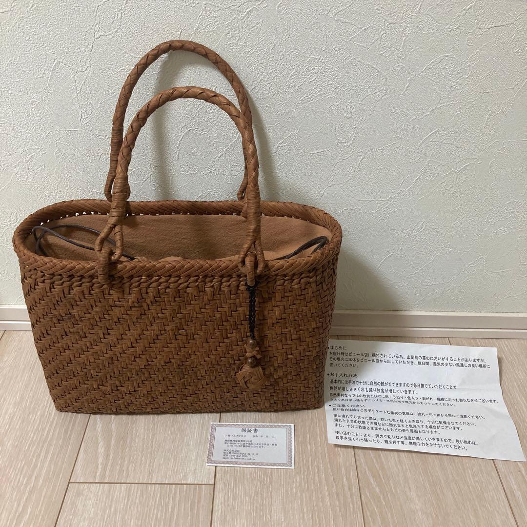 期間限定【特選】 最高級山葡萄 網代編み 細編みバッグ　ストラップ葡萄藤