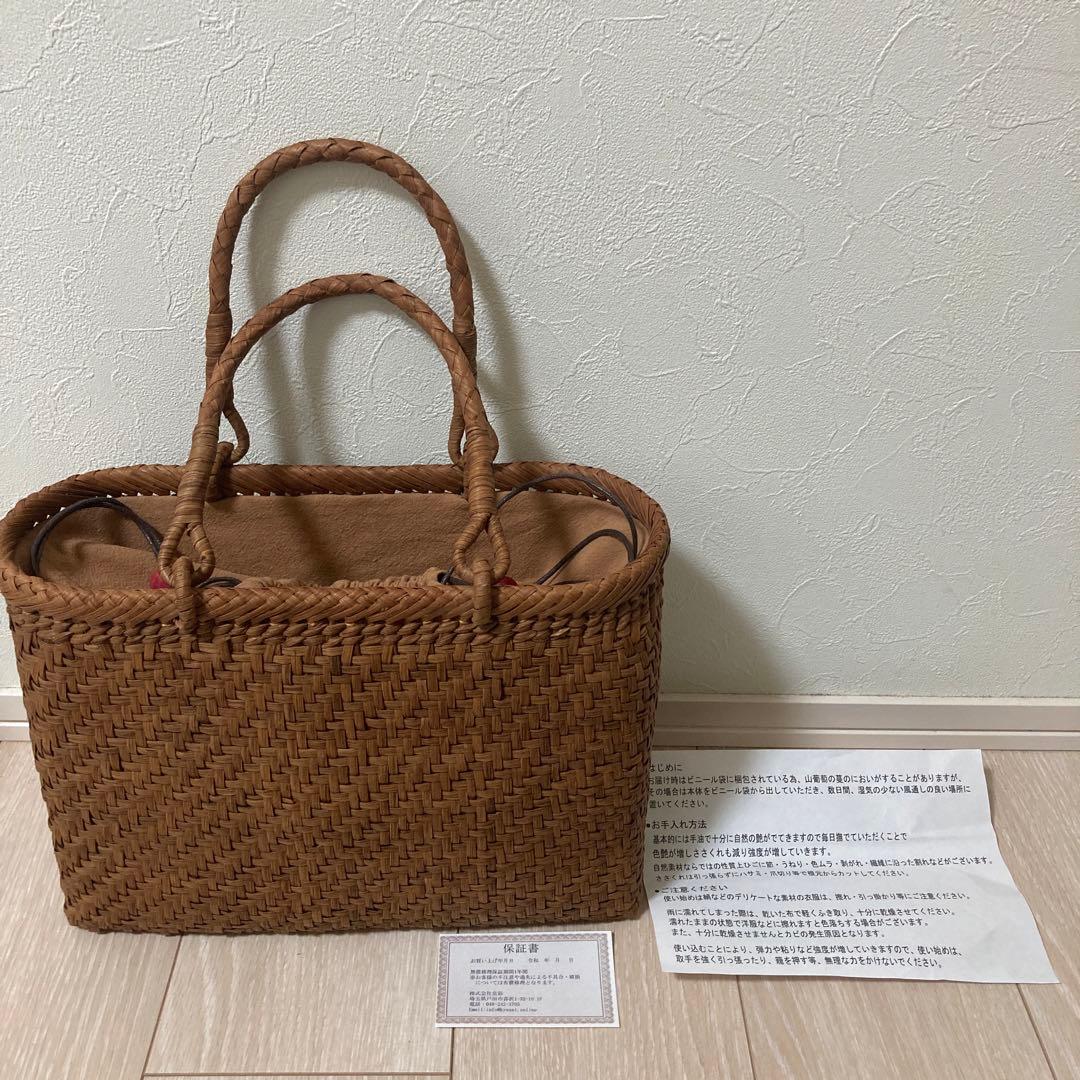 期間限定【特選】 最高級山葡萄 網代編み 細編みバッグ　ストラップ葡萄藤