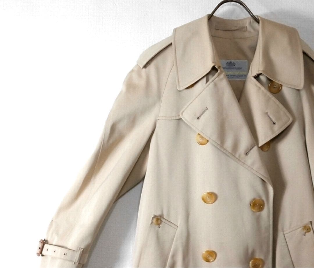 アクアスキュータム / トレンチコート 英国製 ベージュ