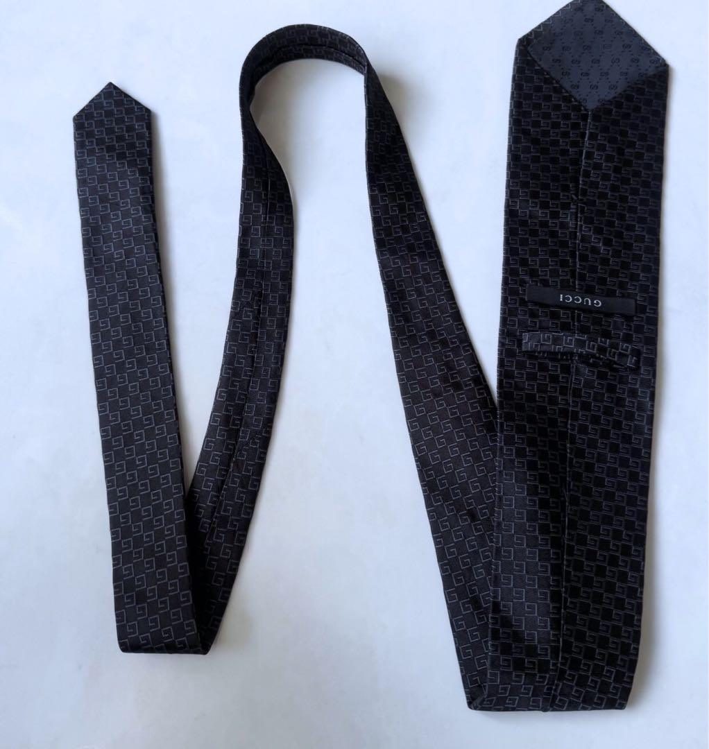 極美品　GUCCI ネクタイ　総柄　ブラック