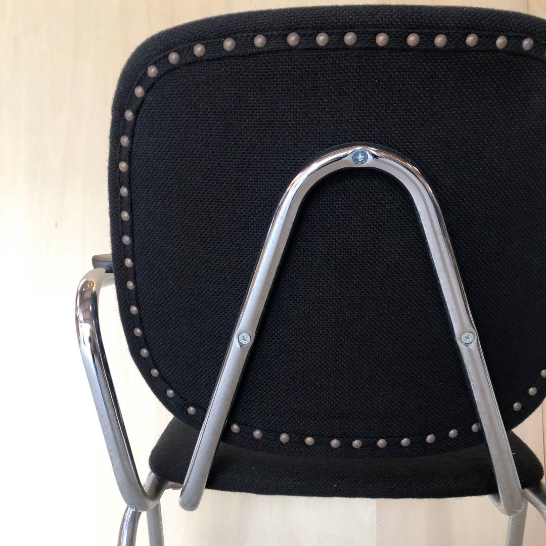 ベルギーのヴィンテージアームチェア