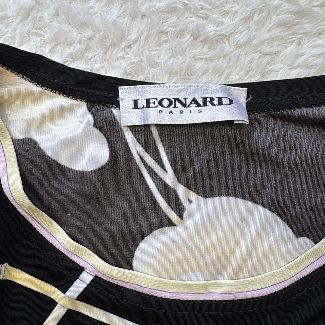 美品　LEONARD レオナール レーヨンジャージーワンピース　花柄　ブラック