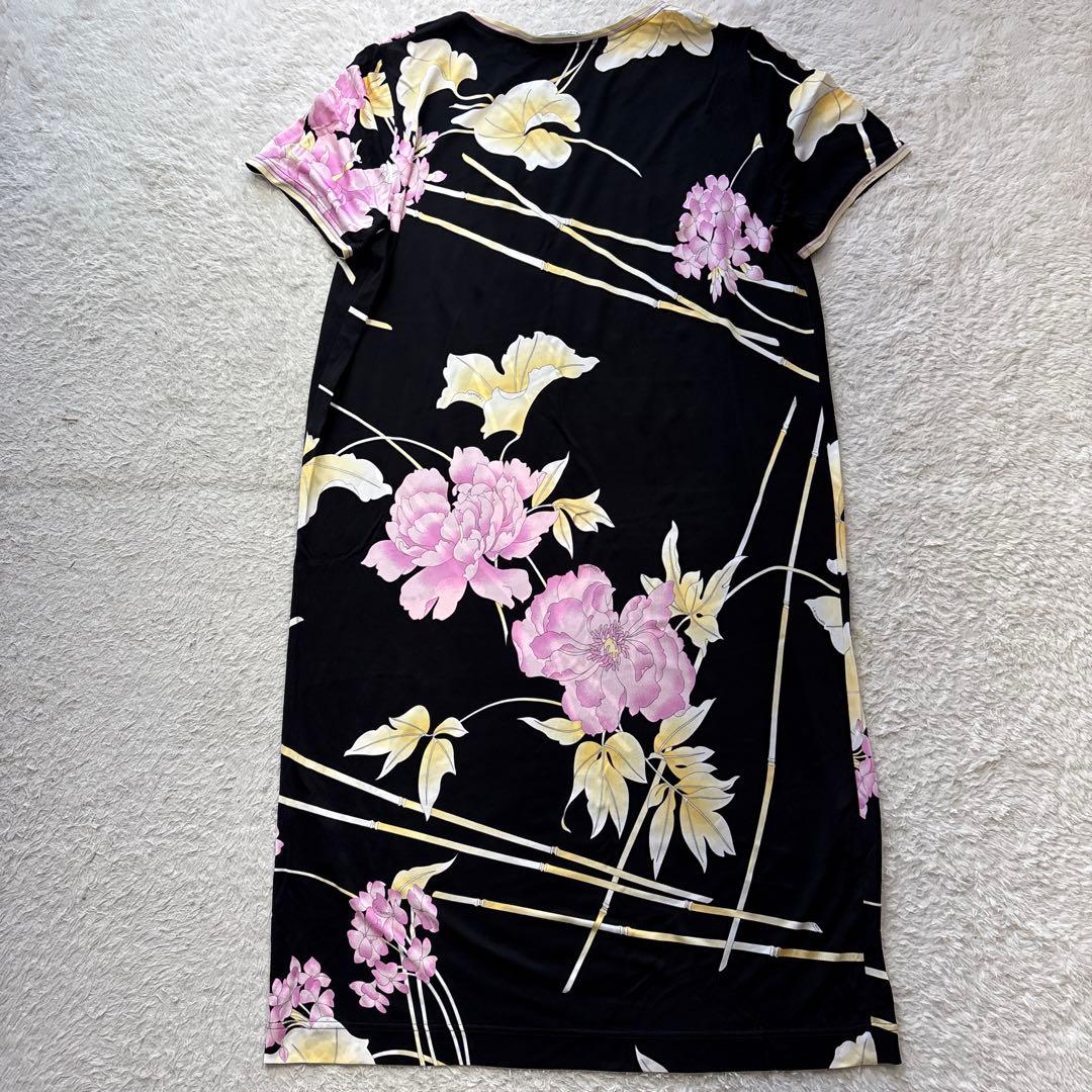 美品　LEONARD レオナール レーヨンジャージーワンピース　花柄　ブラック