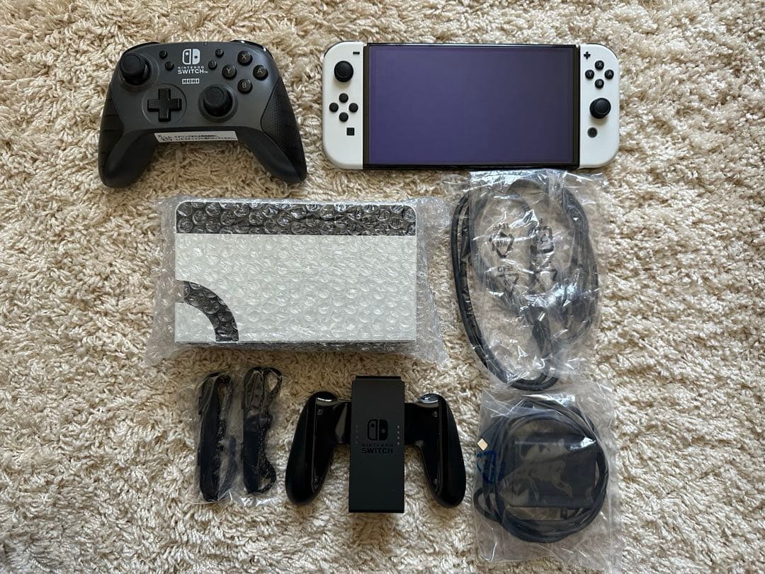 Nintendo Switch 有機EL ホワイト【美品、ホリコン付き】