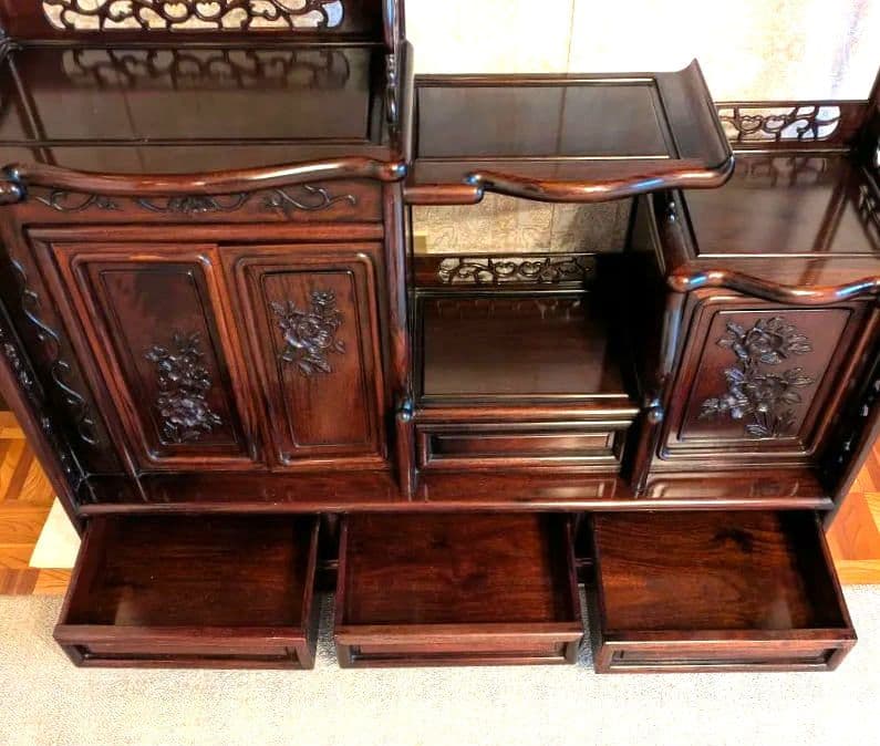 雅*様 木製彫刻装飾収納棚　茶箪笥　飾り棚