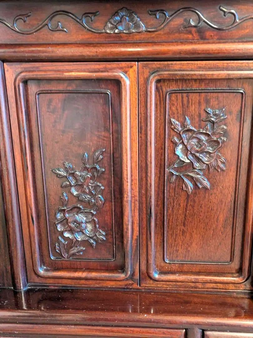 雅*様 木製彫刻装飾収納棚　茶箪笥　飾り棚