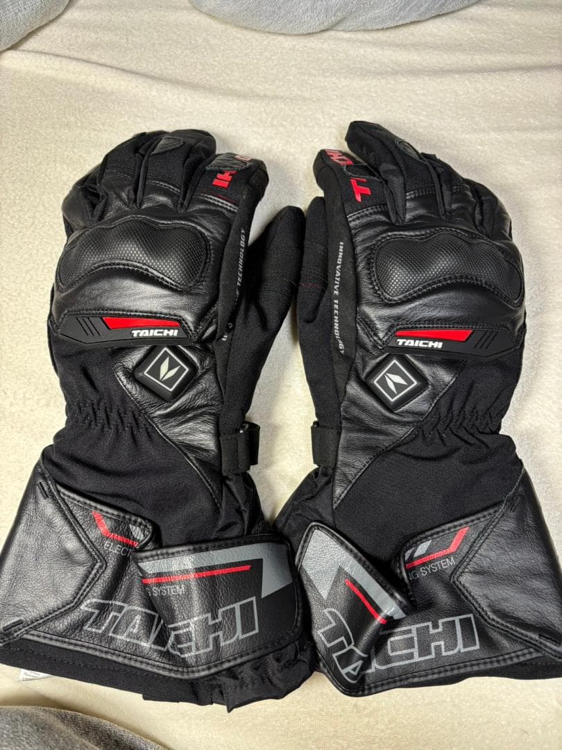 RSタイチ　 e-HEAT プロテクショングローブ　Mブラック/レッド