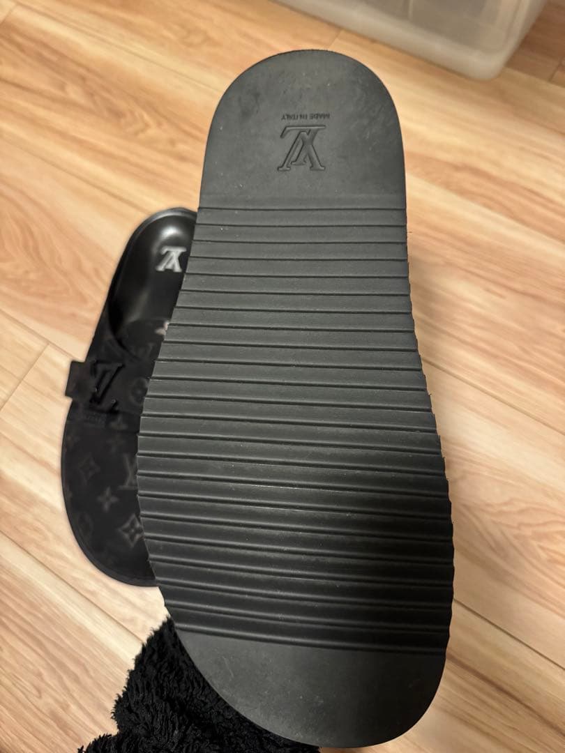 LOUIS VUITTON イージーライン サンダル 黒