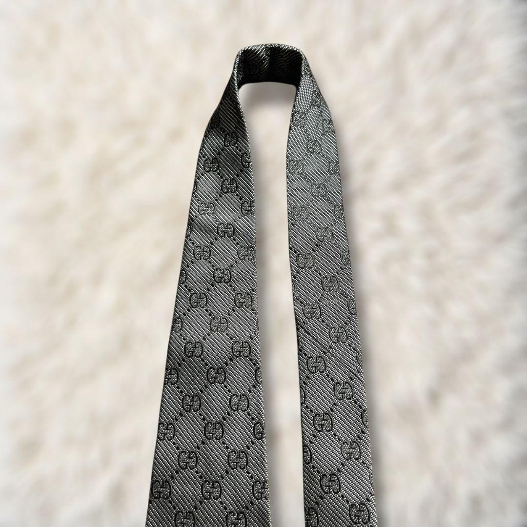 【未使用級✨】グッチ GG柄 インターロッキング柄 モノクロ 黒灰白 ジャガード