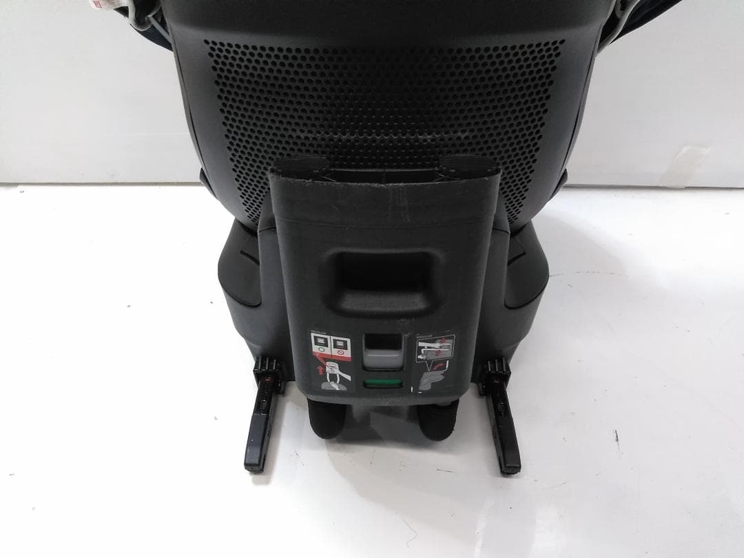 AILEBEBE エールベベ チャイルドシート クルット4oui ISOFIX△