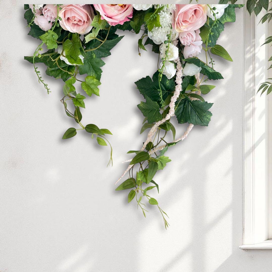 ブロッサムリース アーチ型フラワーリース ピンクの薔薇のリース