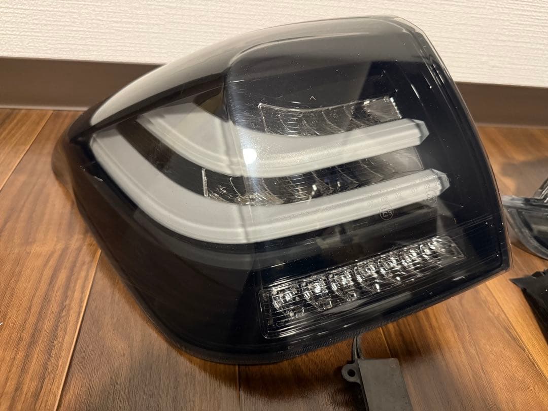 廃盤品 CORAZON コラゾンLEDテールランプ LEVORG レヴォーグ