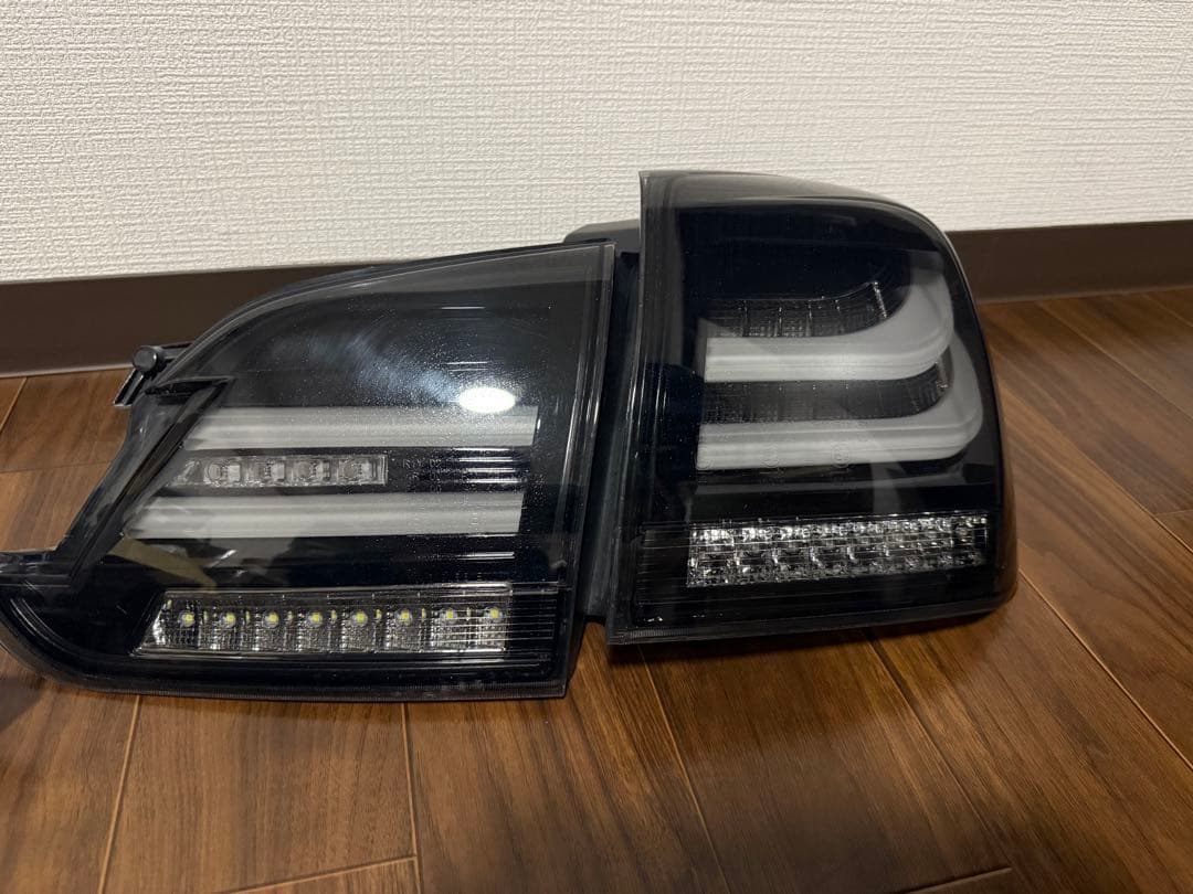 廃盤品 CORAZON コラゾンLEDテールランプ LEVORG レヴォーグ