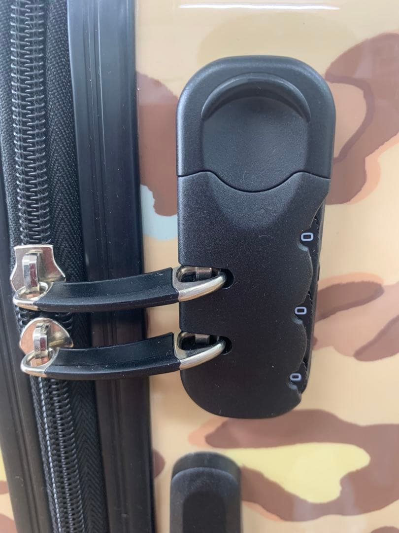 ヒョウ柄 中型キャリーケース