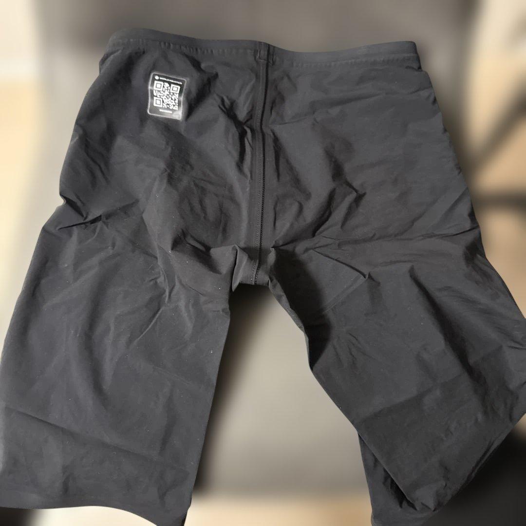 arena 競泳水着 黒