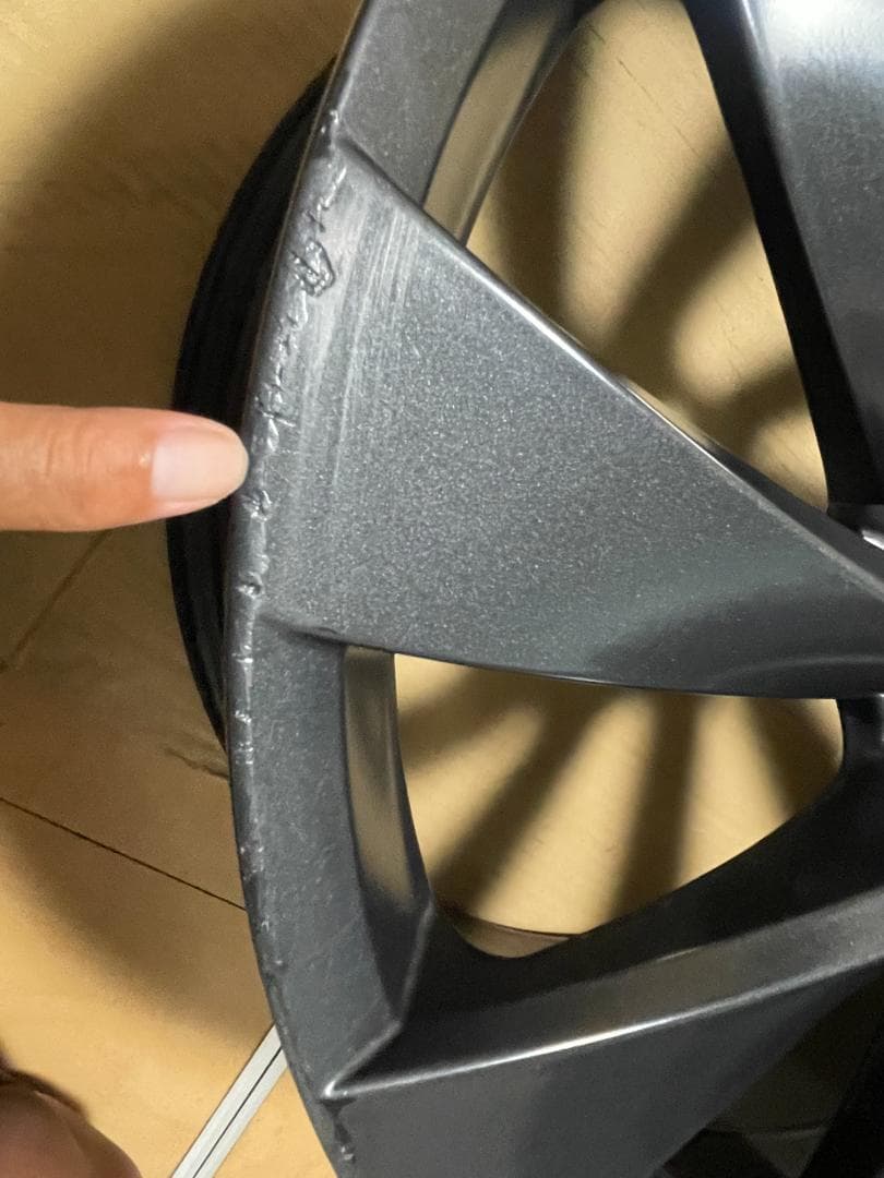 フォルクスワーゲン　アルテオンR-Line 　20インチ純正ホイール