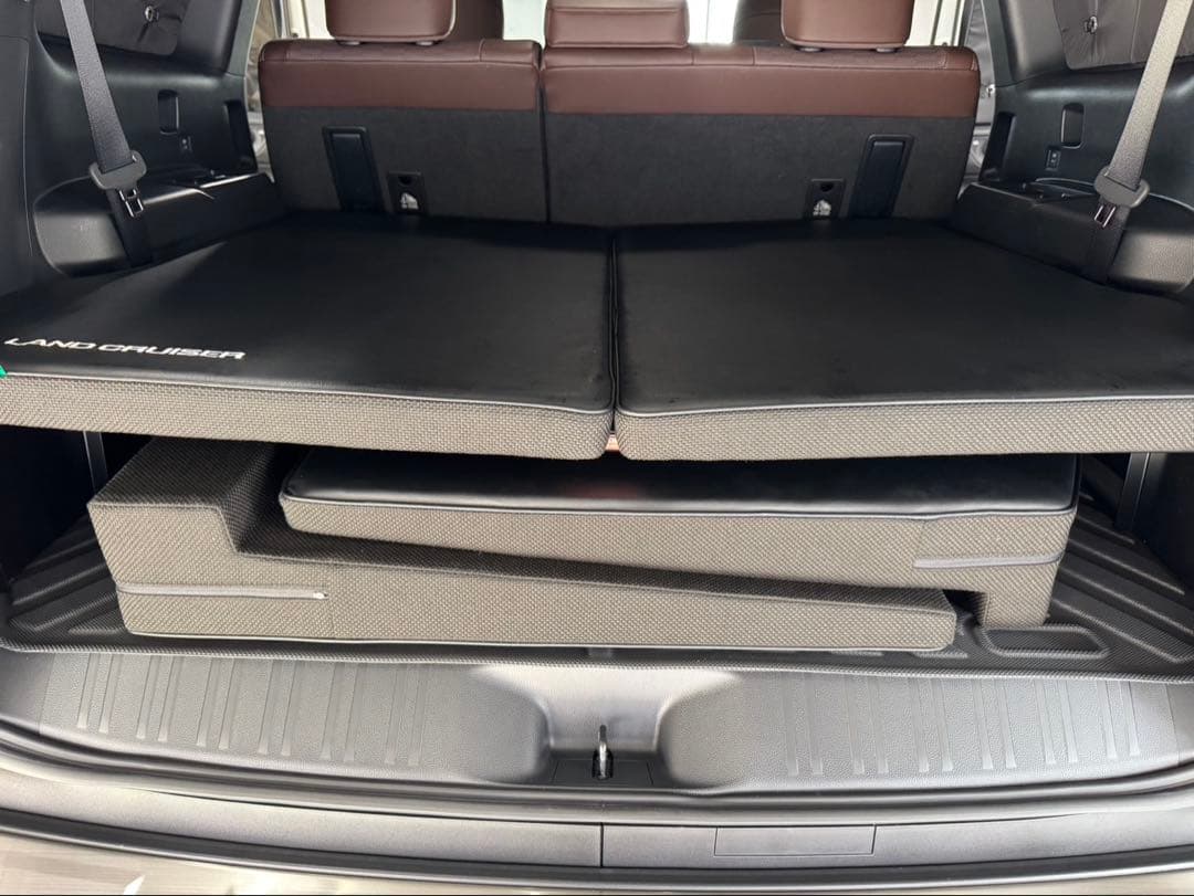 あんちゃん　TOY-FACTORY ランドクルーザー250専用ベッドキット