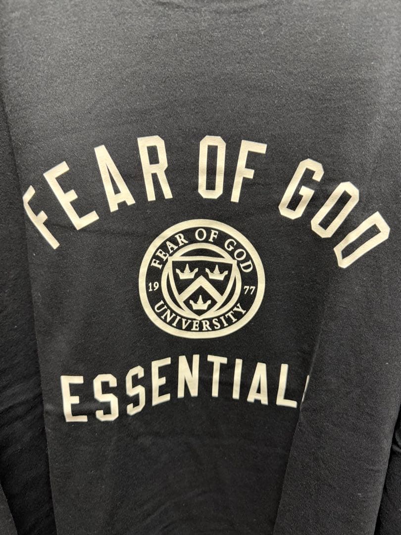 V*様 FEAR OF GOD ESSENTIALS 長袖カットソー M