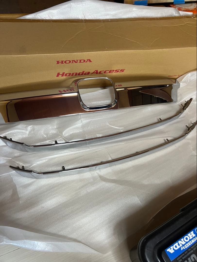 ステップワゴンスパーダRP3,RP4前期純正フロントグリル