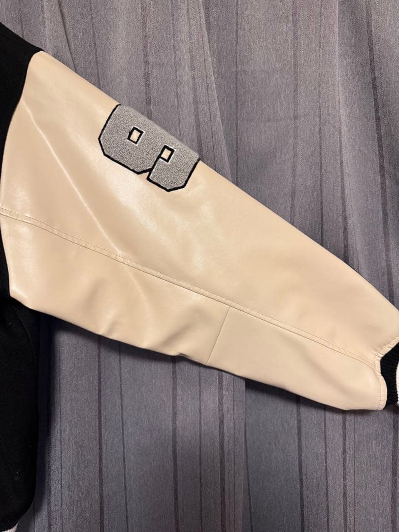 X-LARGE スタジャン ブラック/アイボリー