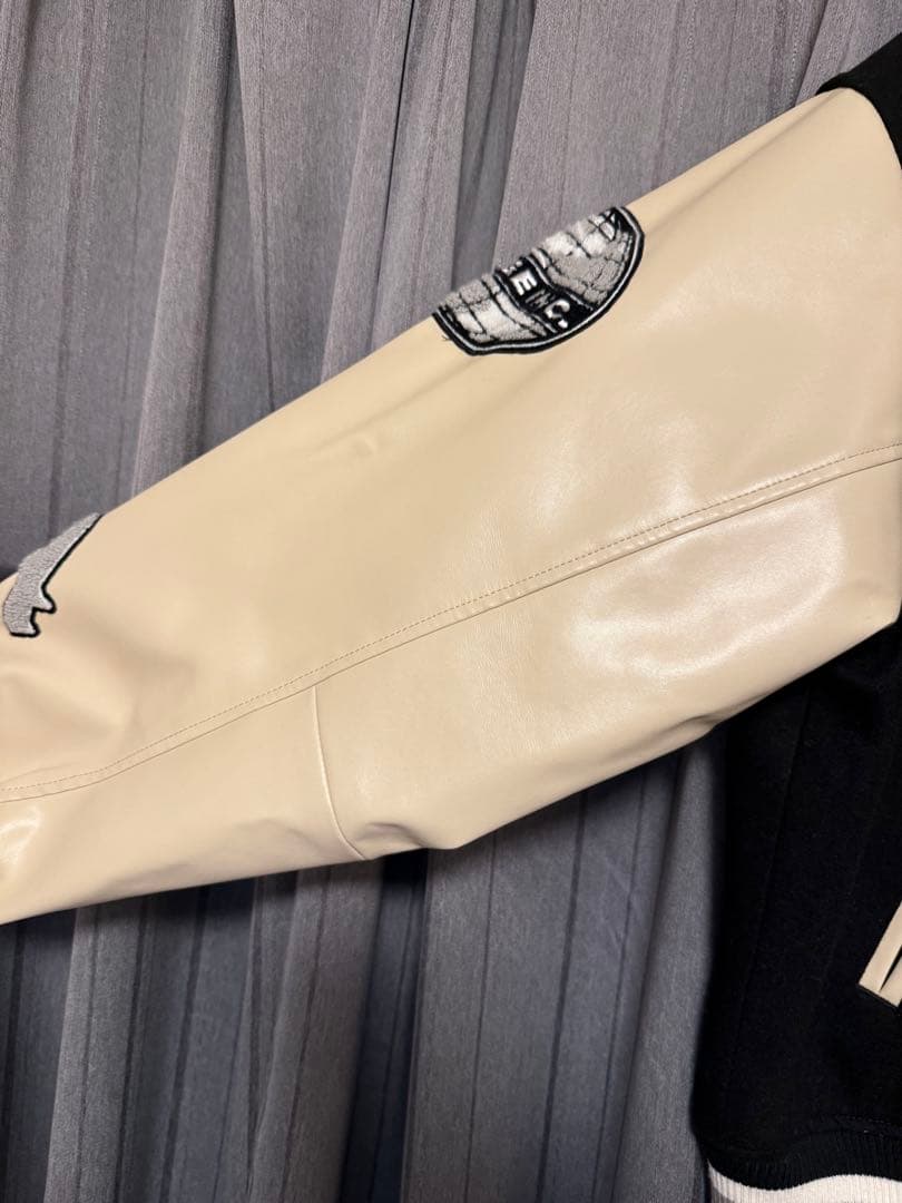 X-LARGE スタジャン ブラック/アイボリー