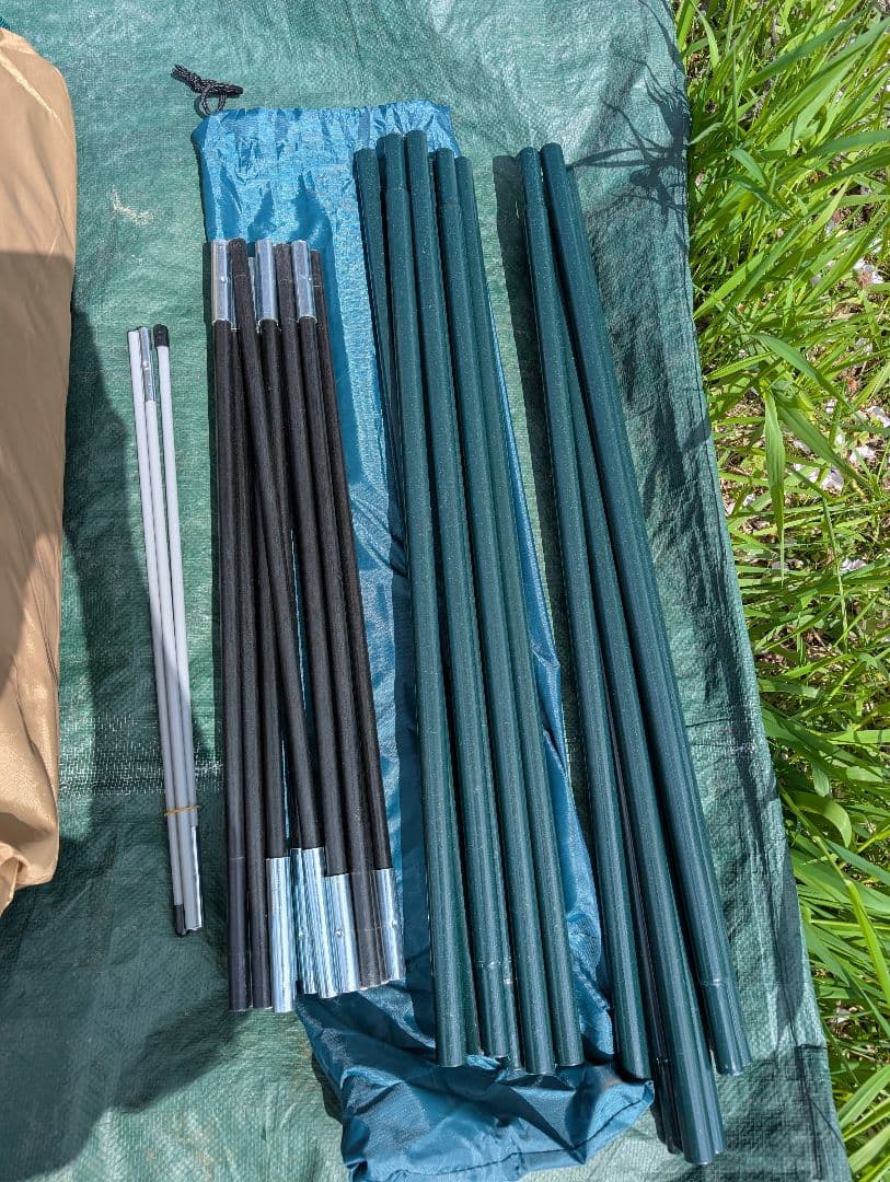 【一泊使用のみの美品です】ColemanスクリーンキャノピージョイントタープⅢ