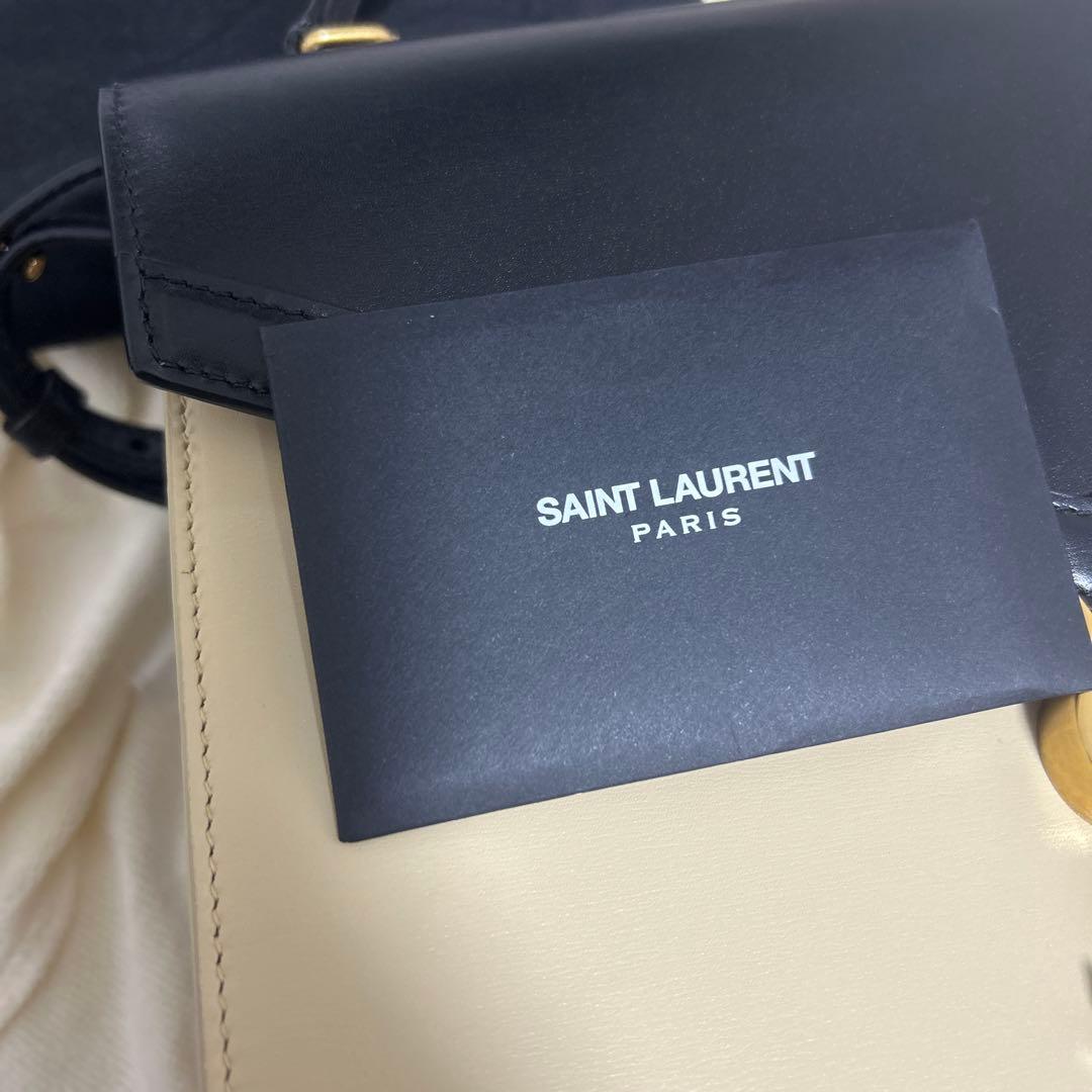 Saint Laurent カサンドラ ハンドバッグ 白黒