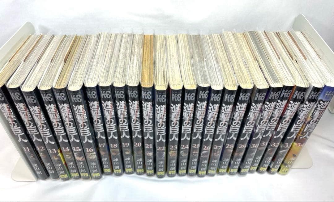 【全巻初版/帯・特典付】進撃の巨人 1～34巻 完結セット