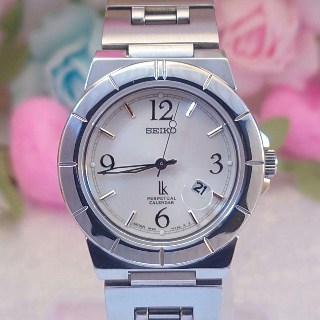 値下げ中❗️セイコーLUKIAルキアSEIKO レディース腕時計4F32シルバー