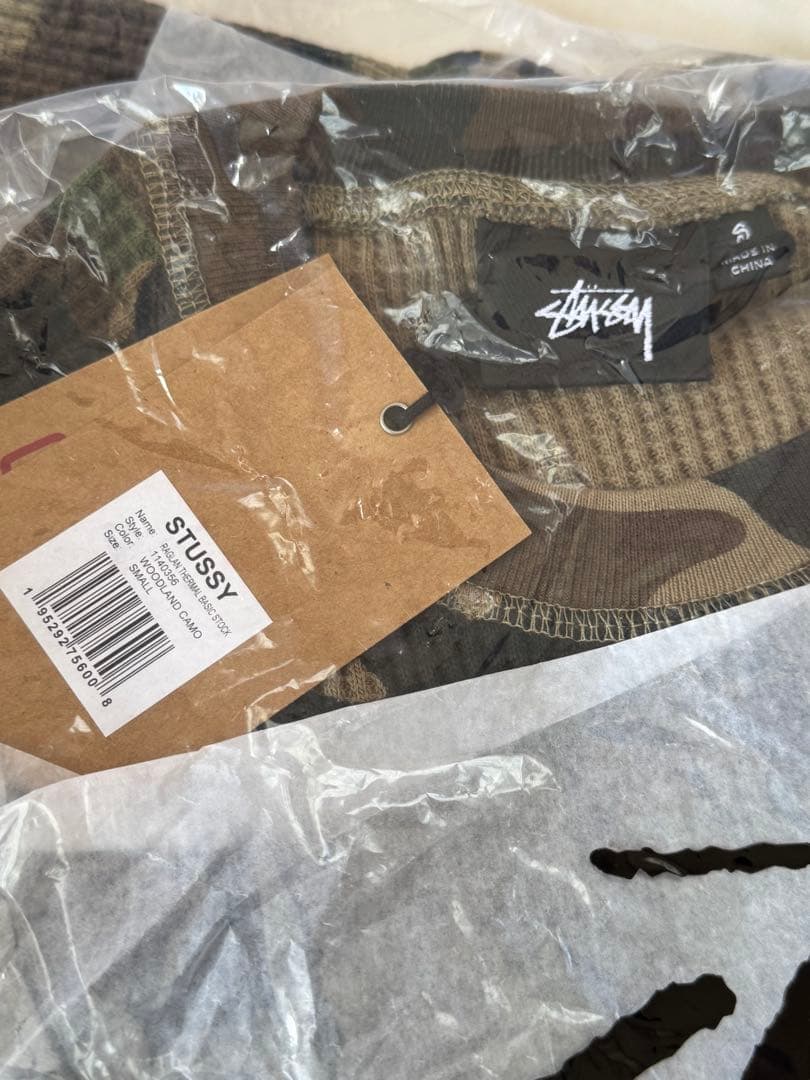 新品✨完売品　BASIC STÜSSY THERMAL CAMO カモ