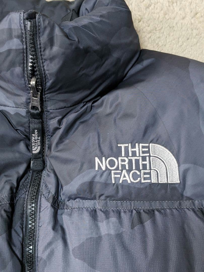【美品】 NORTH FACE 迷彩ヌプシダウンベスト ND01587