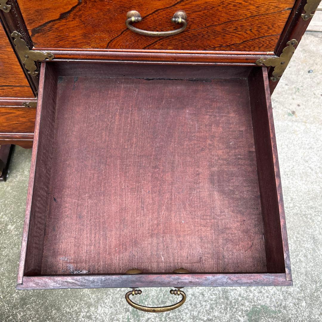 李朝家具　アンティーク　真鍮金具　脚付　キャビネット　薬箪笥　古民具