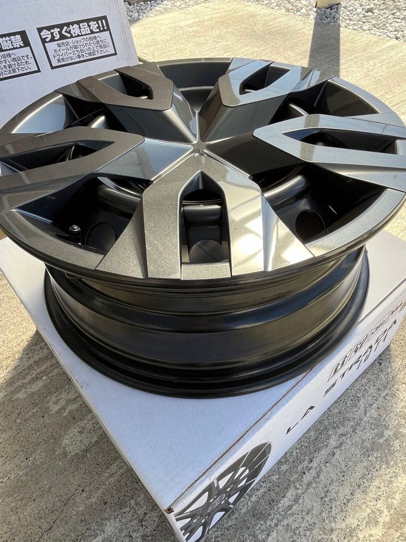 60プリウス　純正スチールホイール 4本セット