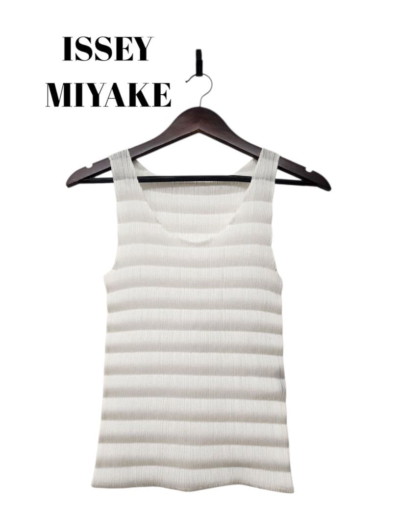 64449　ISSEY MIYAKE　タンクトップ
