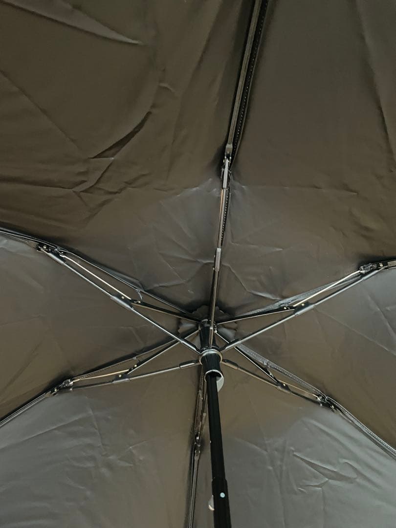 サンバリア100　3段折 / 折りたたみ日傘　水色　フロスト