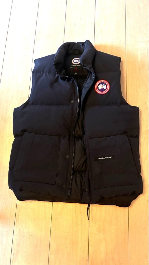 美品！メンズ  ダウンベスト　ネイビー