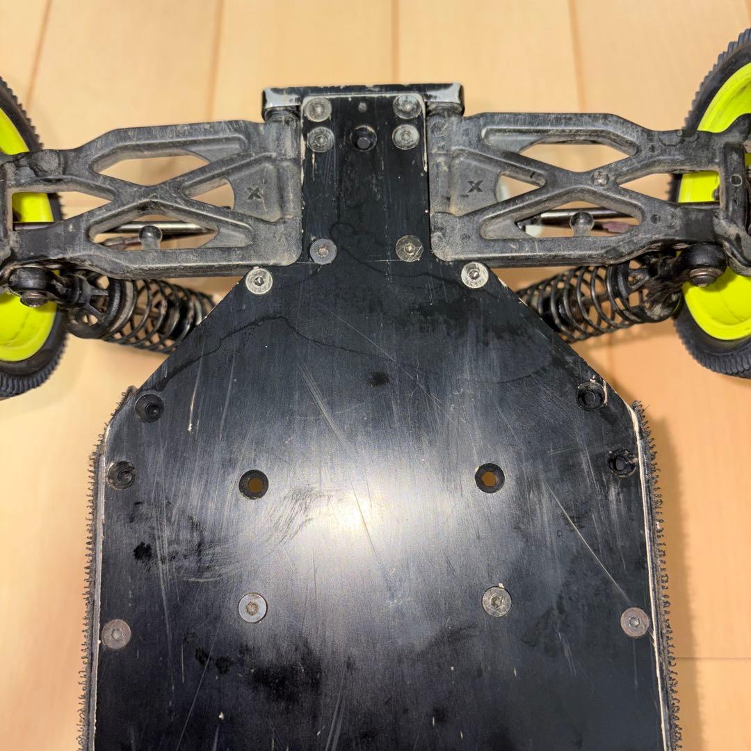【中古】2WDバギー　XRAY XB2