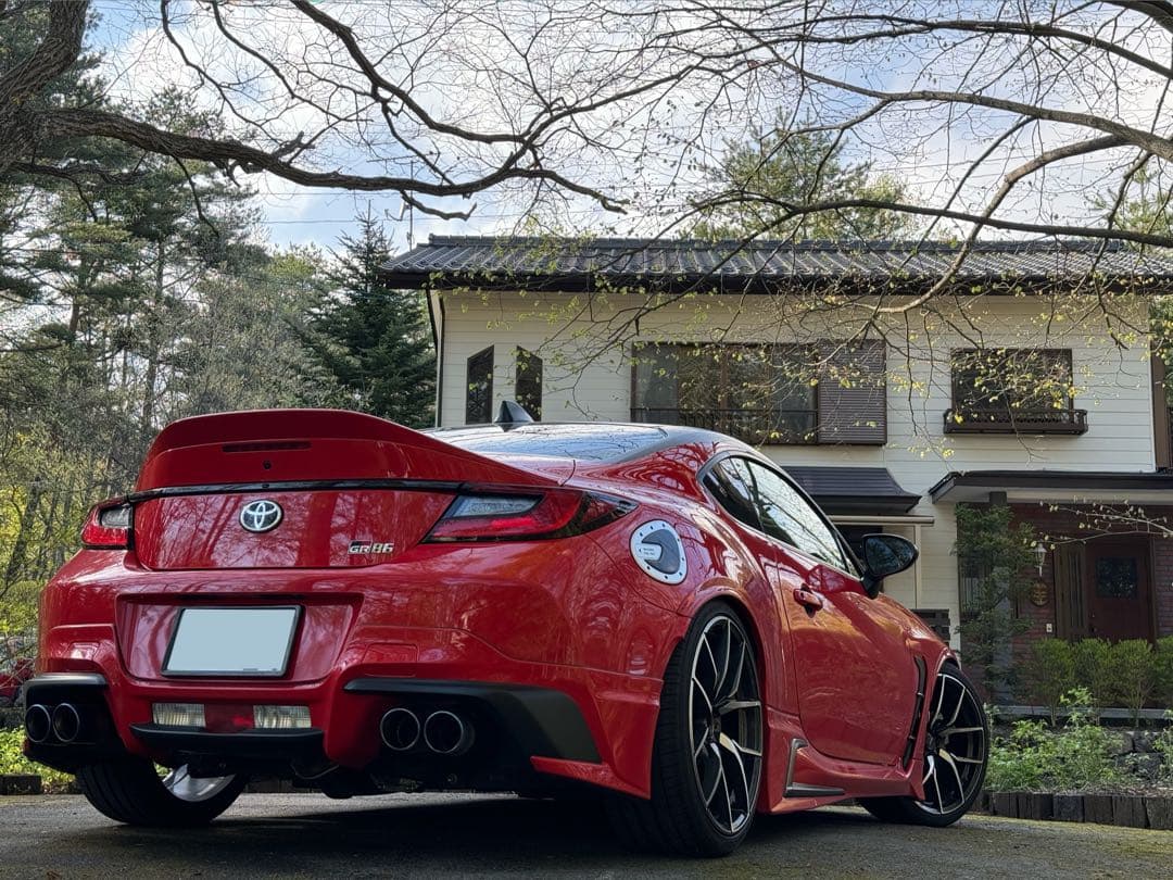 GR86（ZN8）用ワンオフ4本出しマフラー（純正ガスケット付）