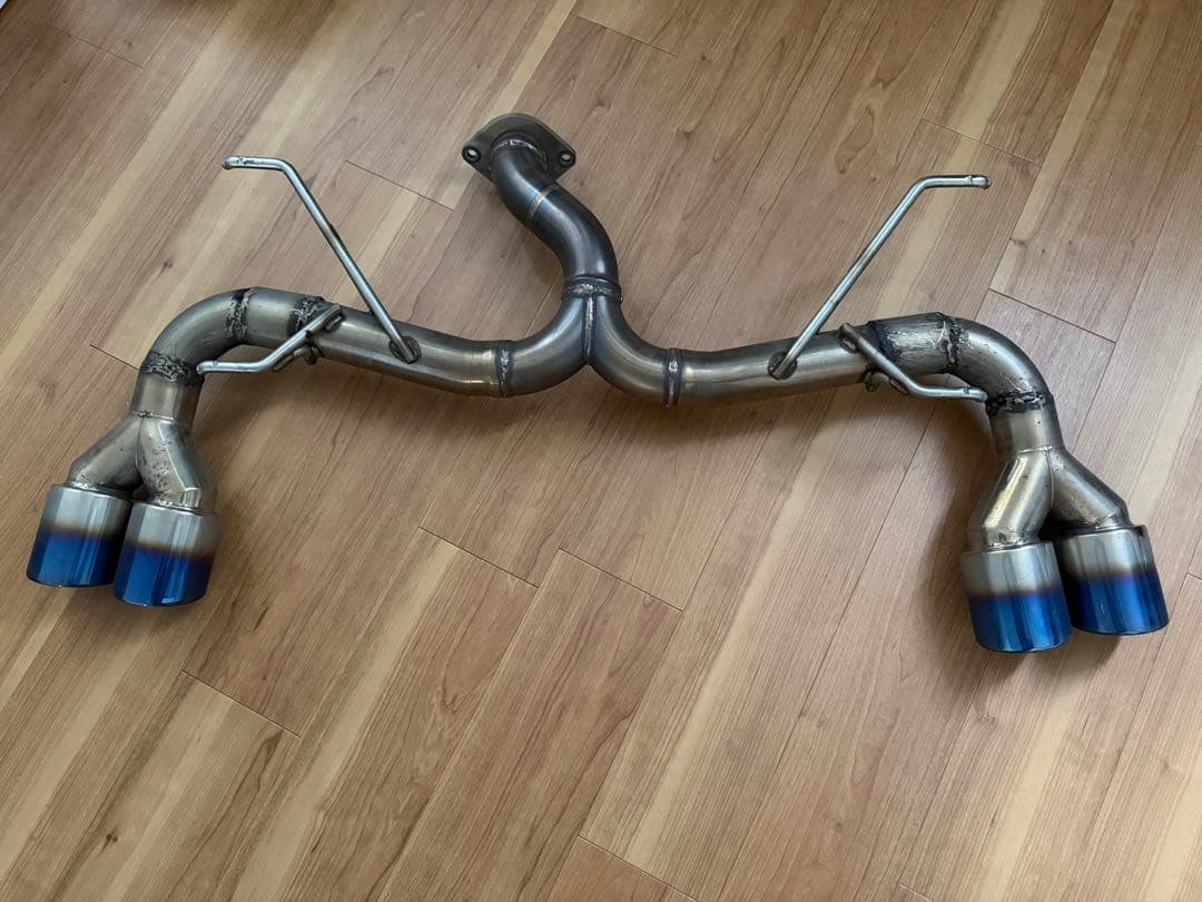 GR86（ZN8）用ワンオフ4本出しマフラー（純正ガスケット付）