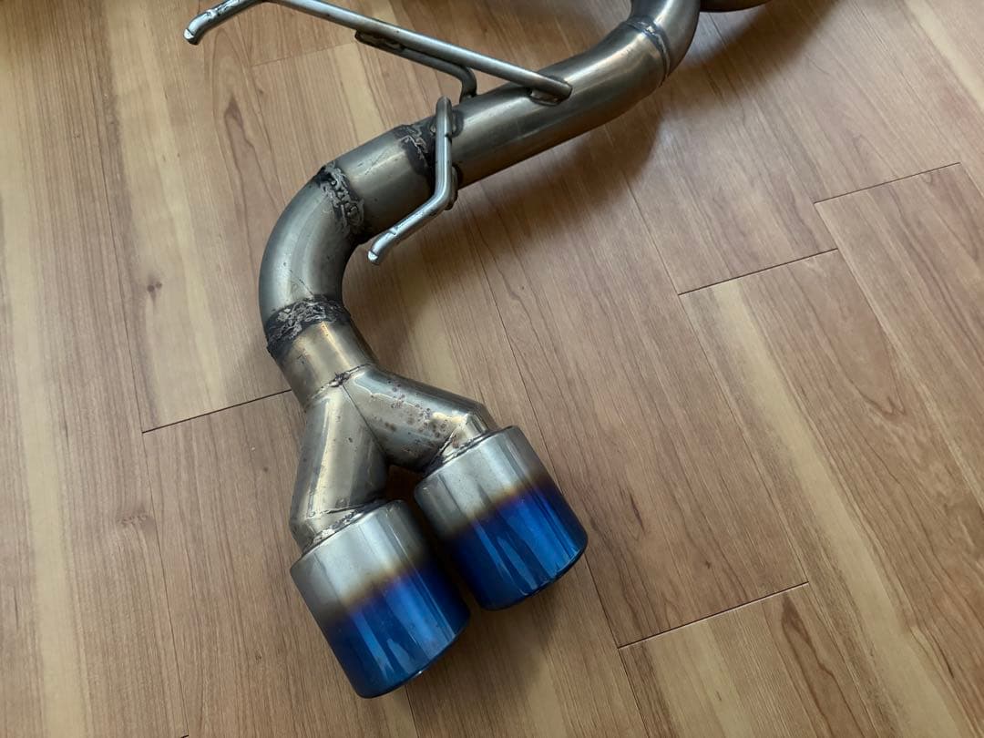 GR86（ZN8）用ワンオフ4本出しマフラー（純正ガスケット付）