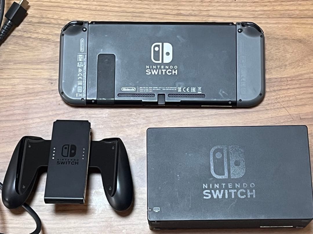 Nintendo Switch グレー 本体 コントローラー、ACアダプタ付